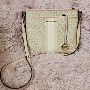 MICHAEL KORS BEDFORD SMALL NS CROSSBODY POWDER BLUSH
